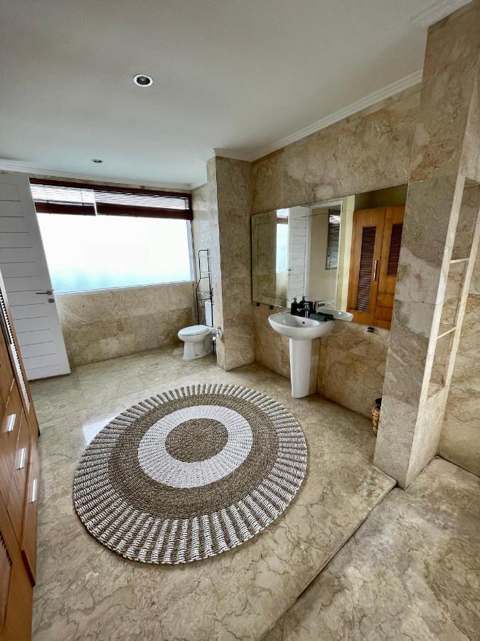 Private Suite In A Kids Friendly Big Shared Villa In Canggu Dış mekan fotoğraf