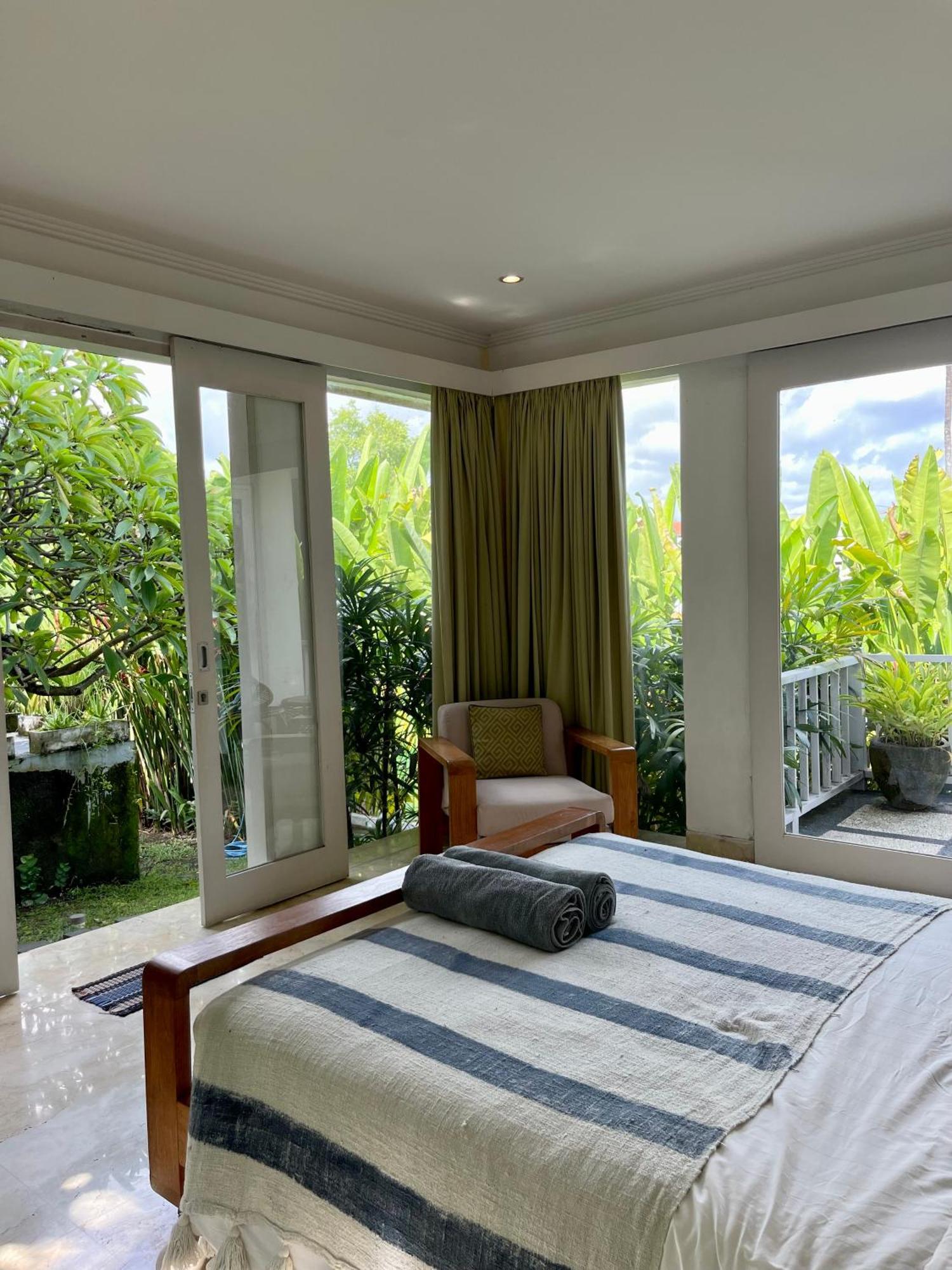 Private Suite In A Kids Friendly Big Shared Villa In Canggu Dış mekan fotoğraf